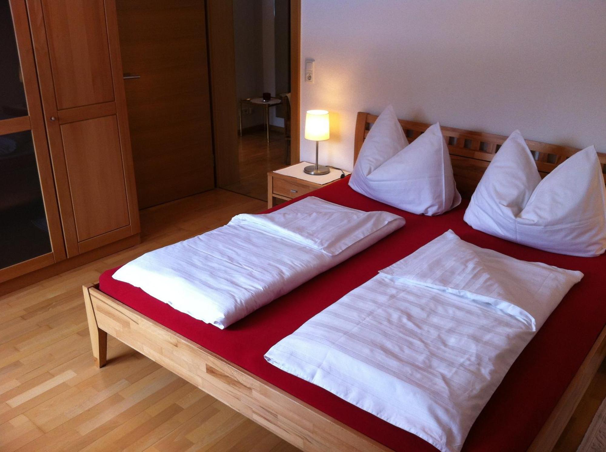 Apartment Bachmann บลูเดนซ์ ภายนอก รูปภาพ